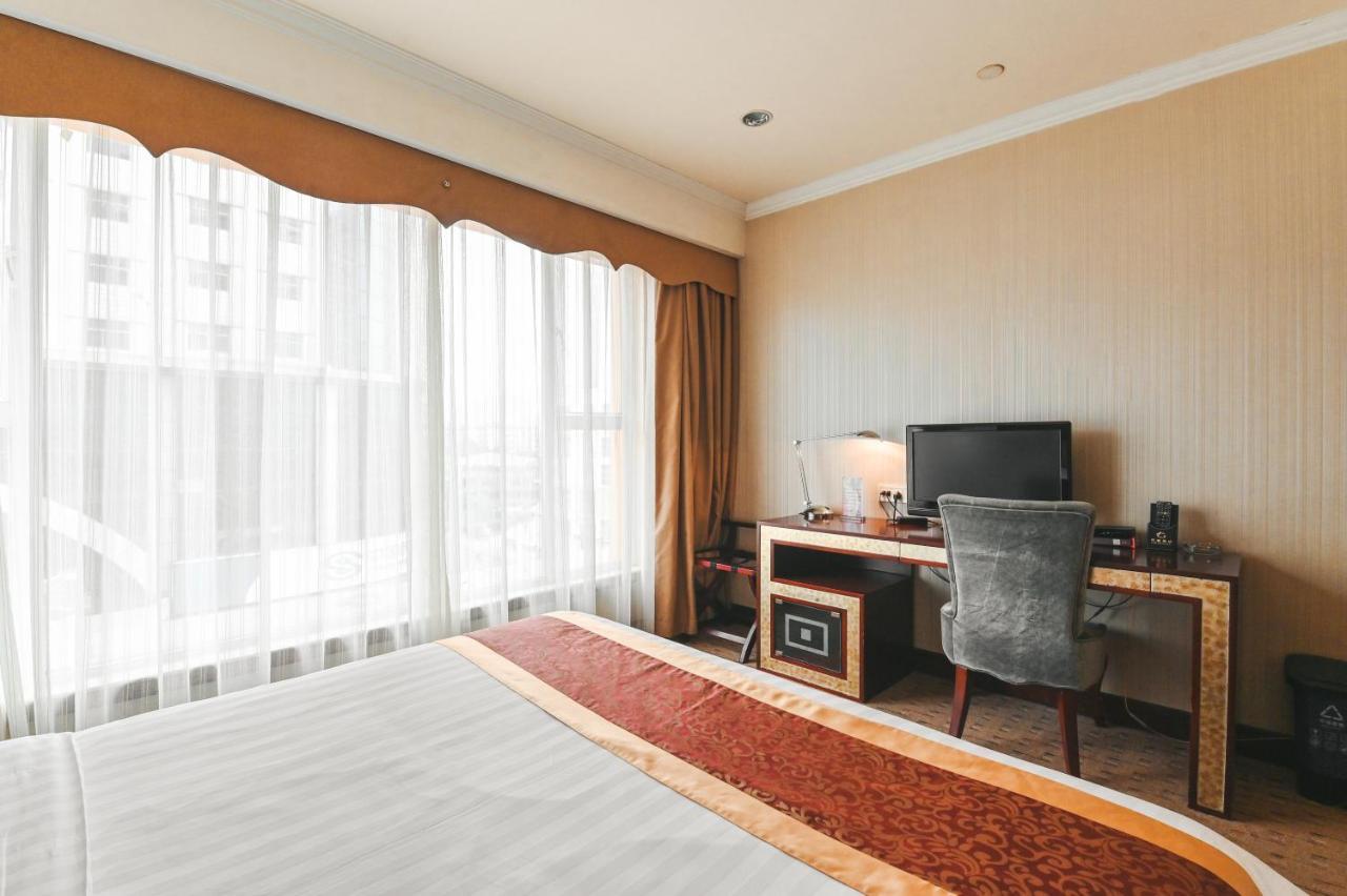 Royal Plaza Hotel Guangzhou Bagian luar foto