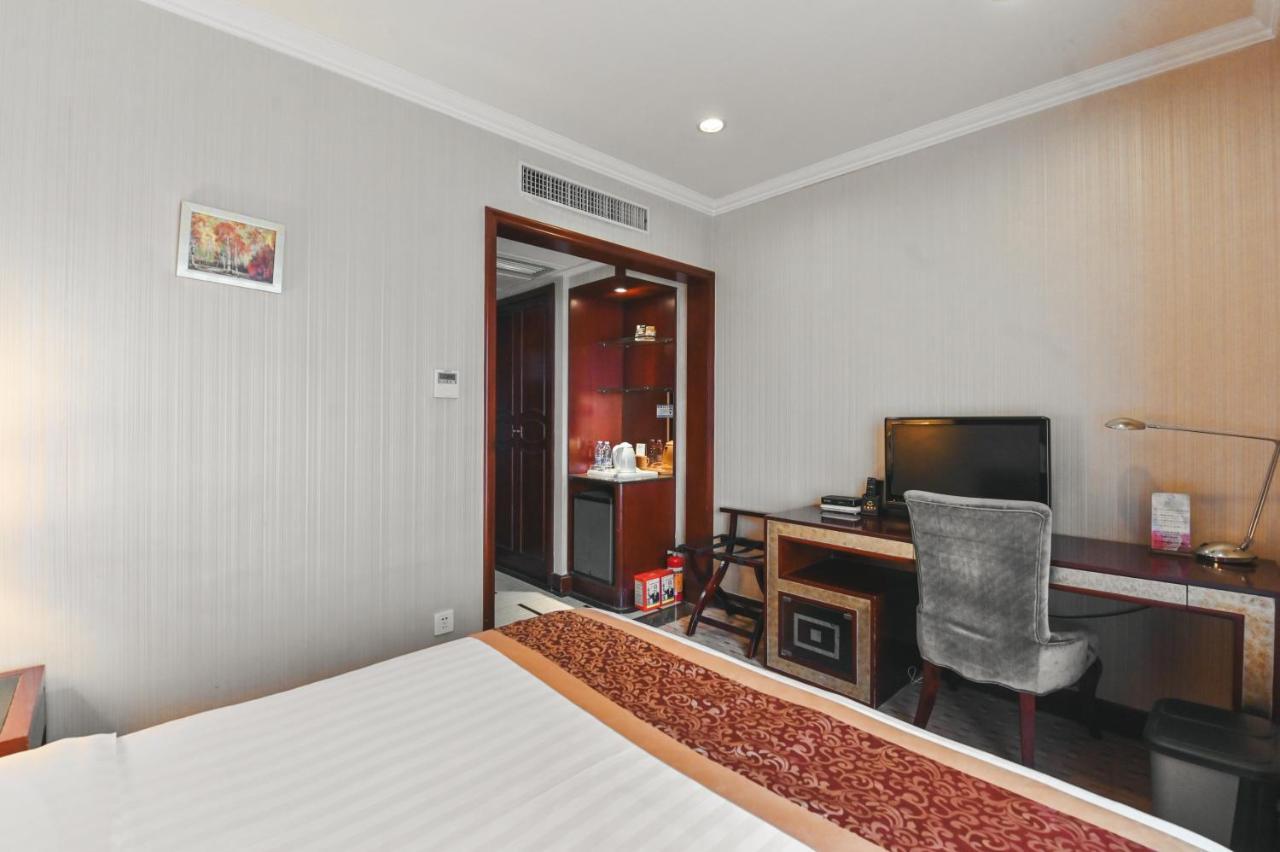 Royal Plaza Hotel Guangzhou Bagian luar foto