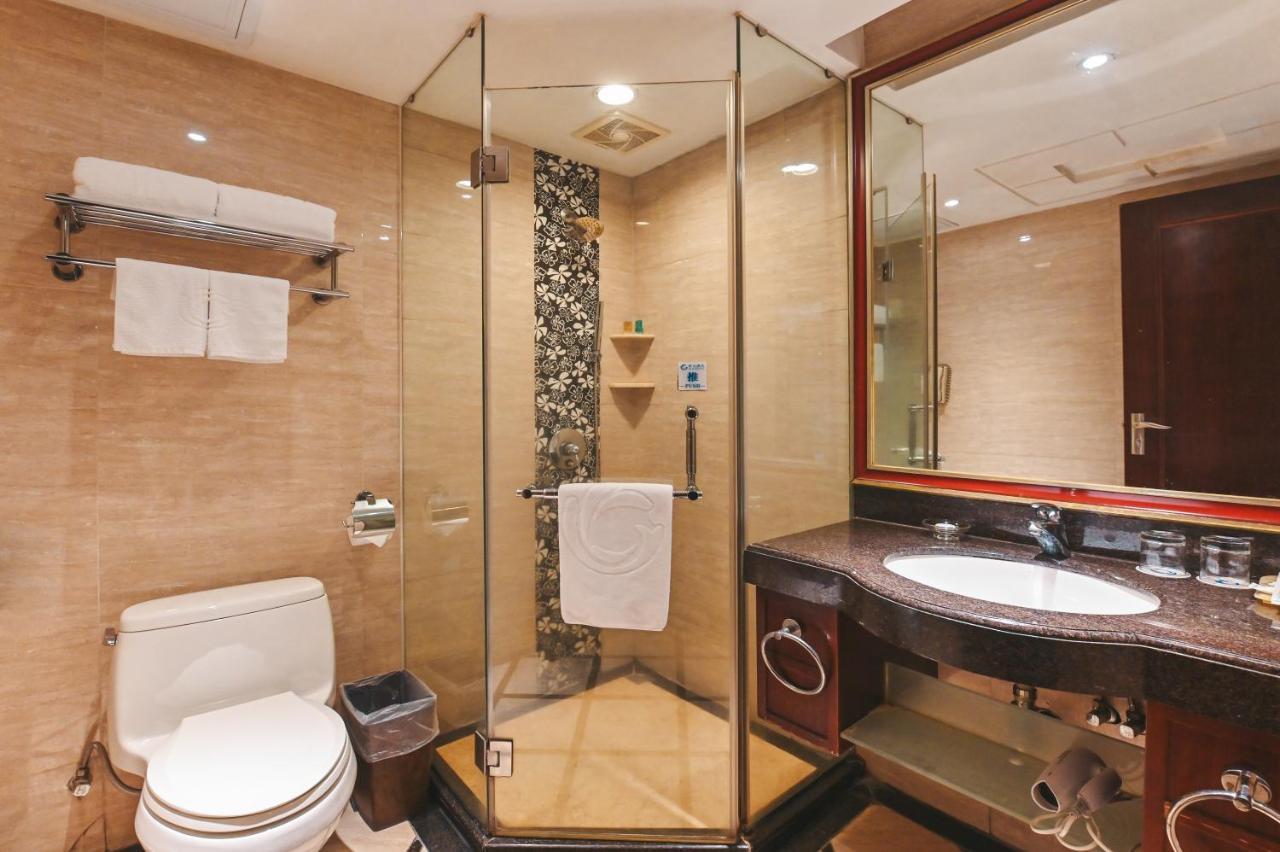 Royal Plaza Hotel Guangzhou Bagian luar foto