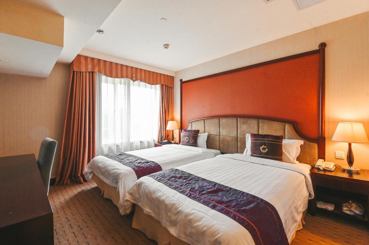 Royal Plaza Hotel Guangzhou Bagian luar foto