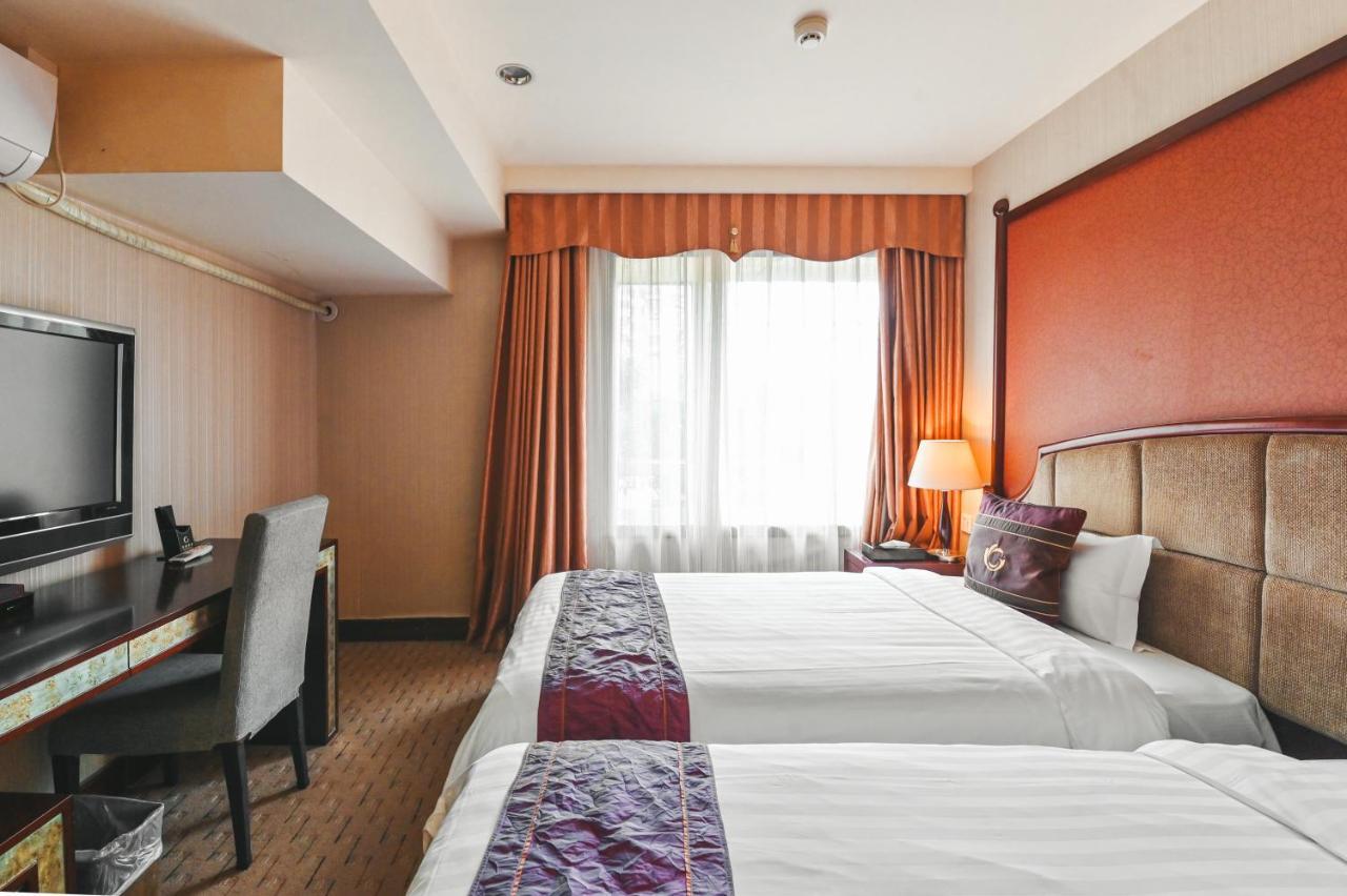 Royal Plaza Hotel Guangzhou Bagian luar foto