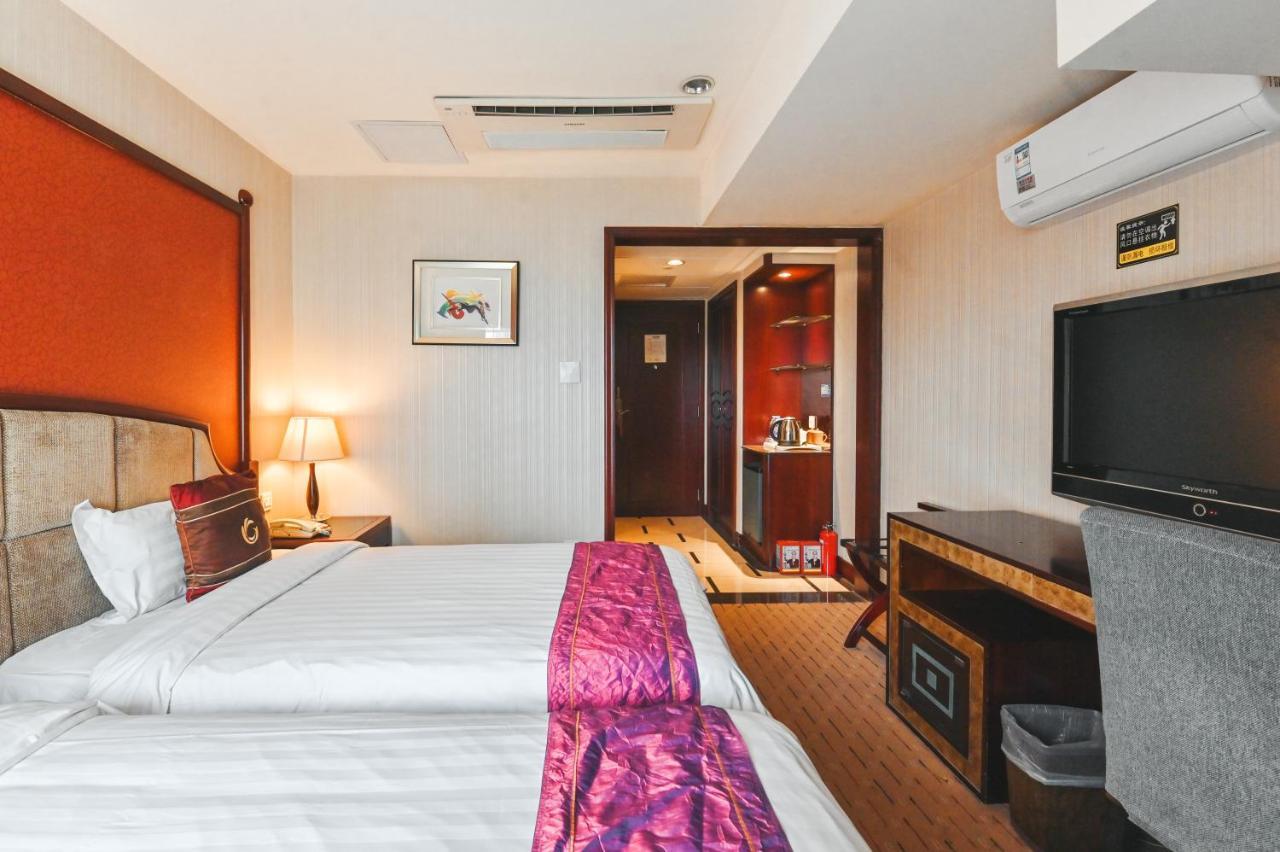 Royal Plaza Hotel Guangzhou Bagian luar foto