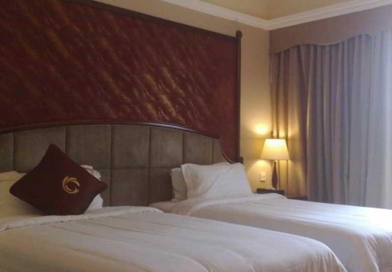 Royal Plaza Hotel Guangzhou Bagian luar foto