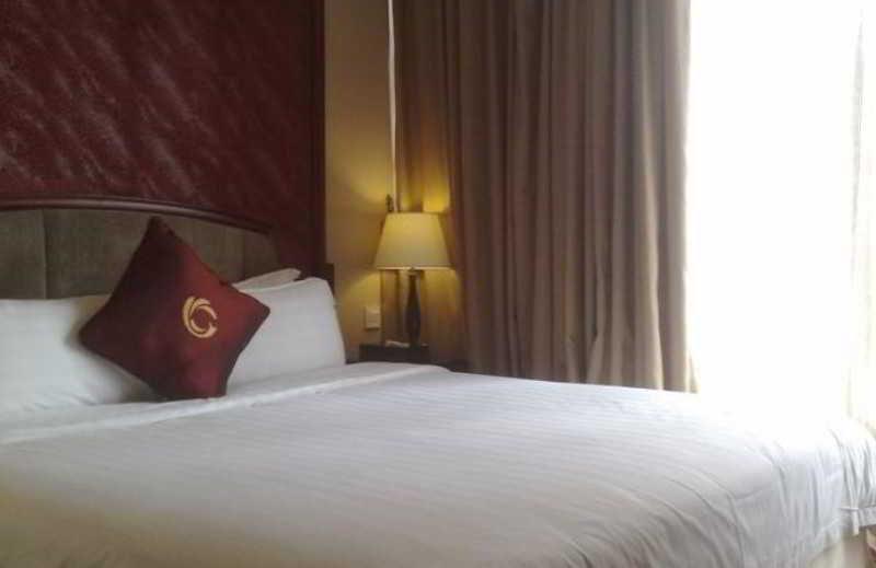 Royal Plaza Hotel Guangzhou Bagian luar foto